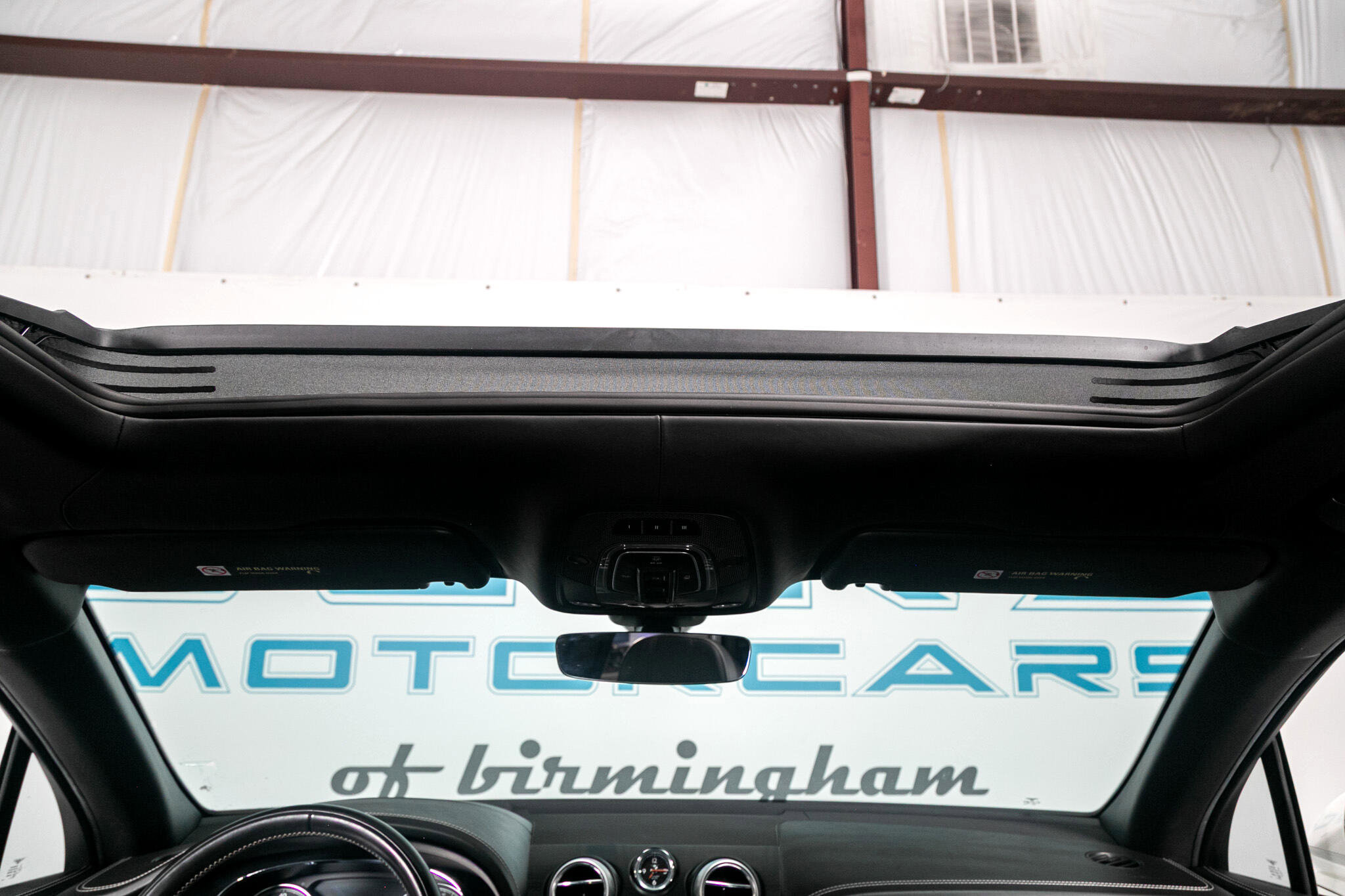 Used 2017 Bentley Bentayga image 37