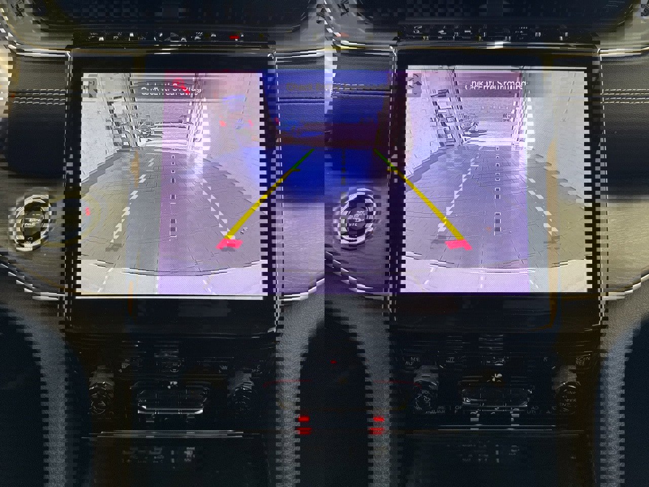 Used 2023 Jeep Grand Cherokee L Limited w/ Black Appearance Package image 28