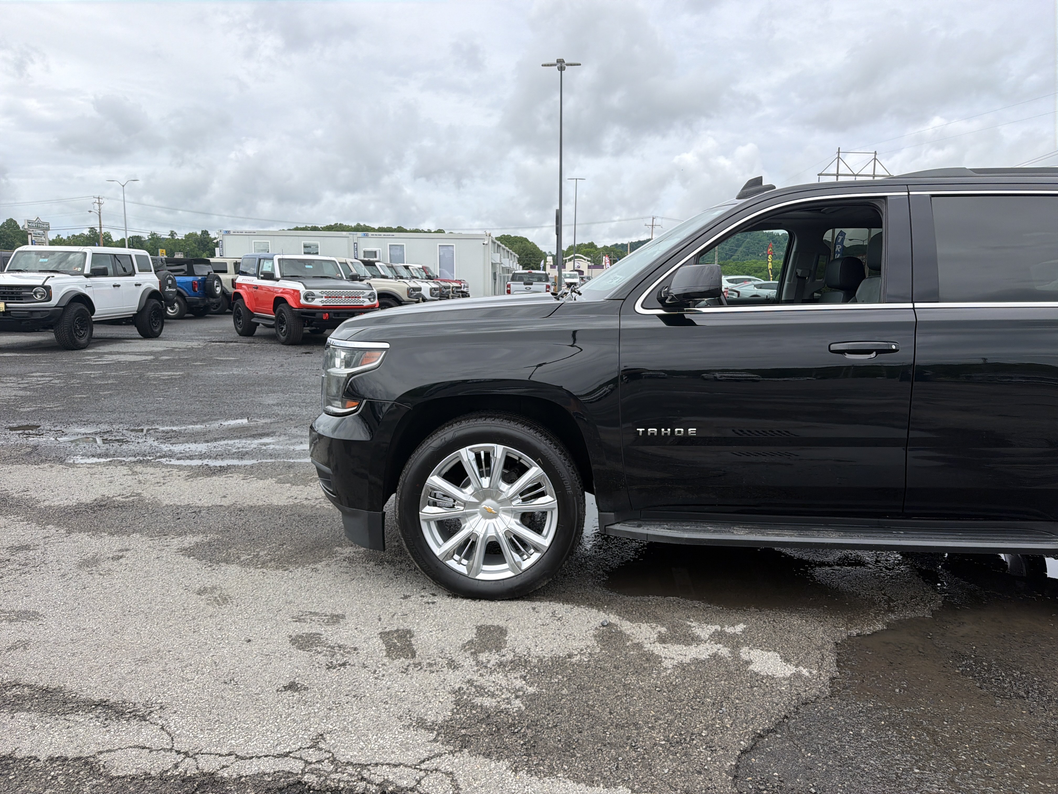 Used 2020 Chevrolet Tahoe LT AWD/4WD image 10