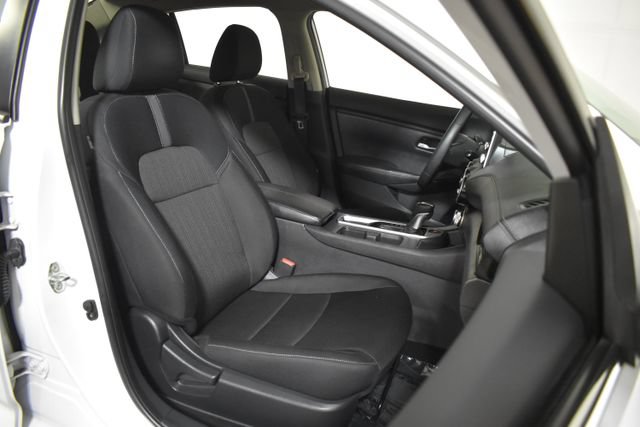 Certified 2022 Nissan Sentra SV w/ Trunk Package FWD image 31
