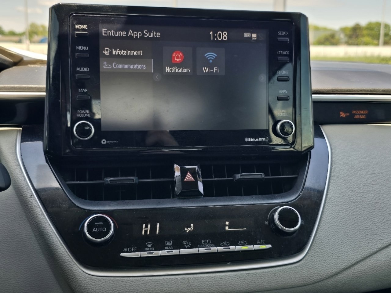 Used 2022 Toyota Corolla LE FWD image 24