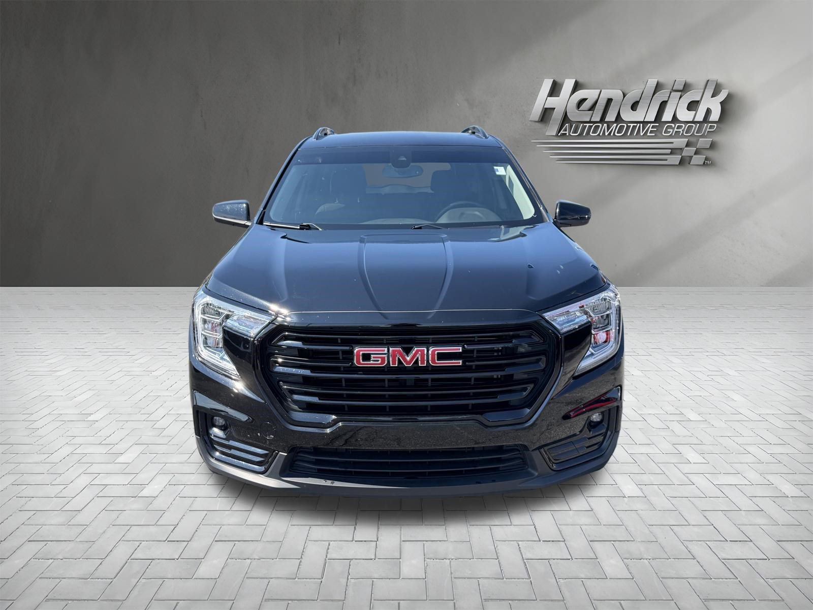 Used 2024 GMC Terrain SLT w/ Elevation Edition AWD/4WD image 3