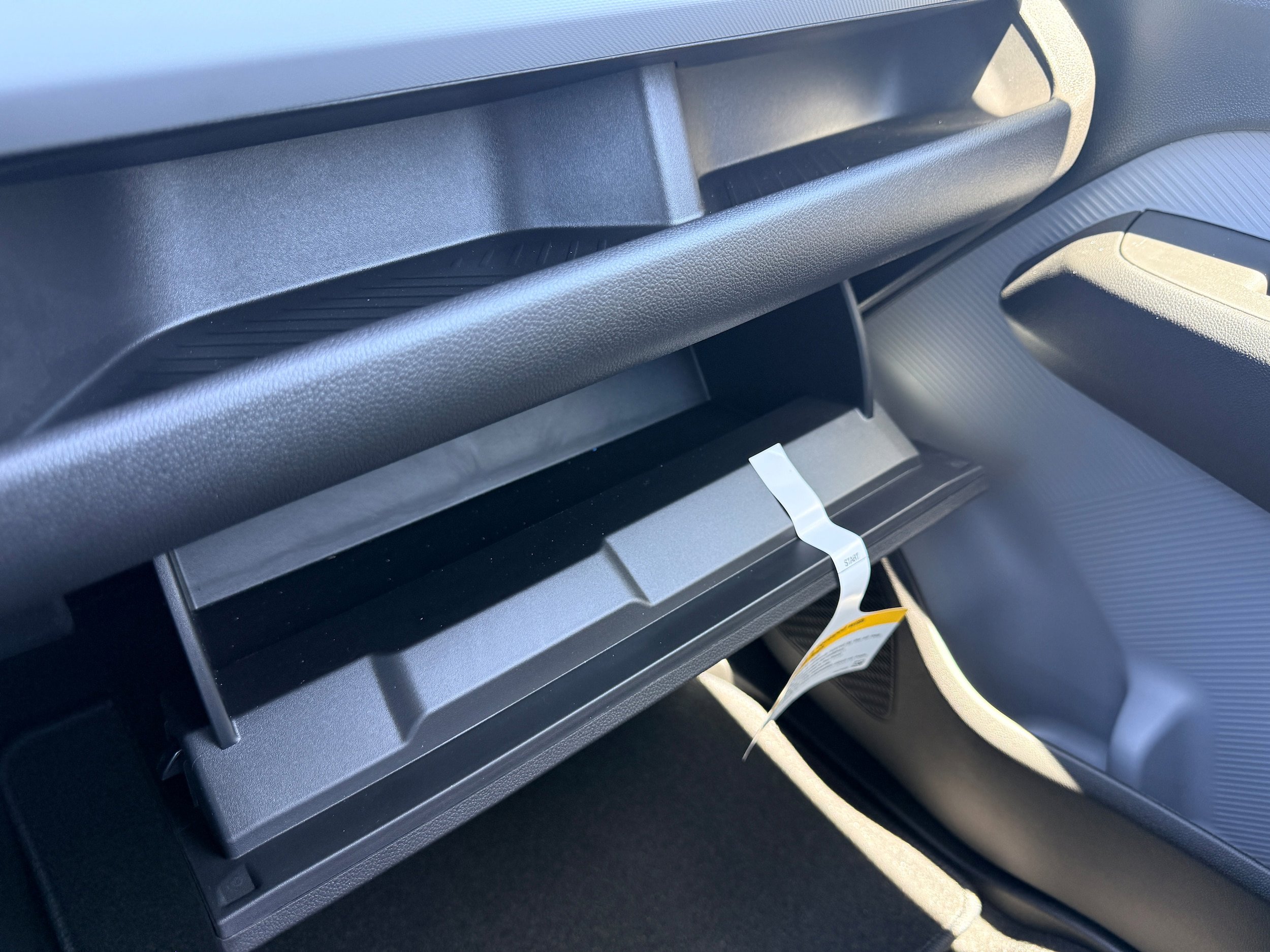New 2027 Chevrolet Bolt LT w/ Comfort Package FWD image 34