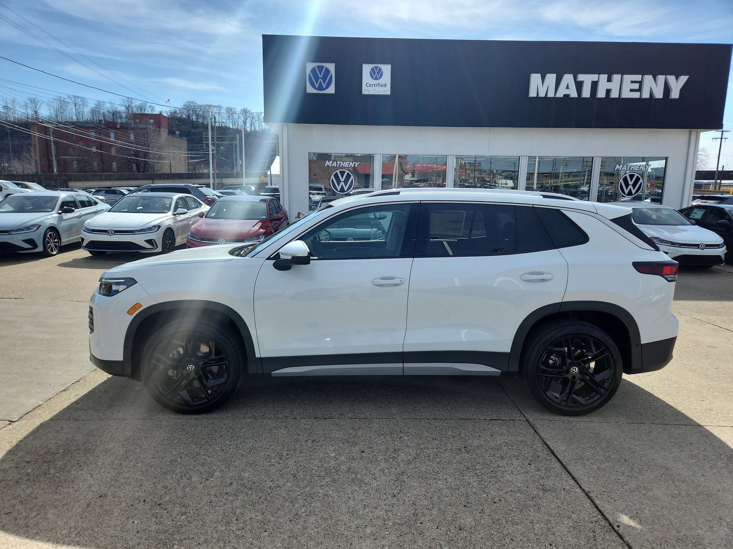 New 2026 Volkswagen Tiguan S AWD/4WD image 2