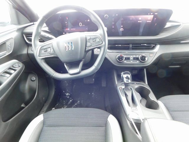 Used 2024 Buick Envista Preferred w/ Convenience I Package image 16