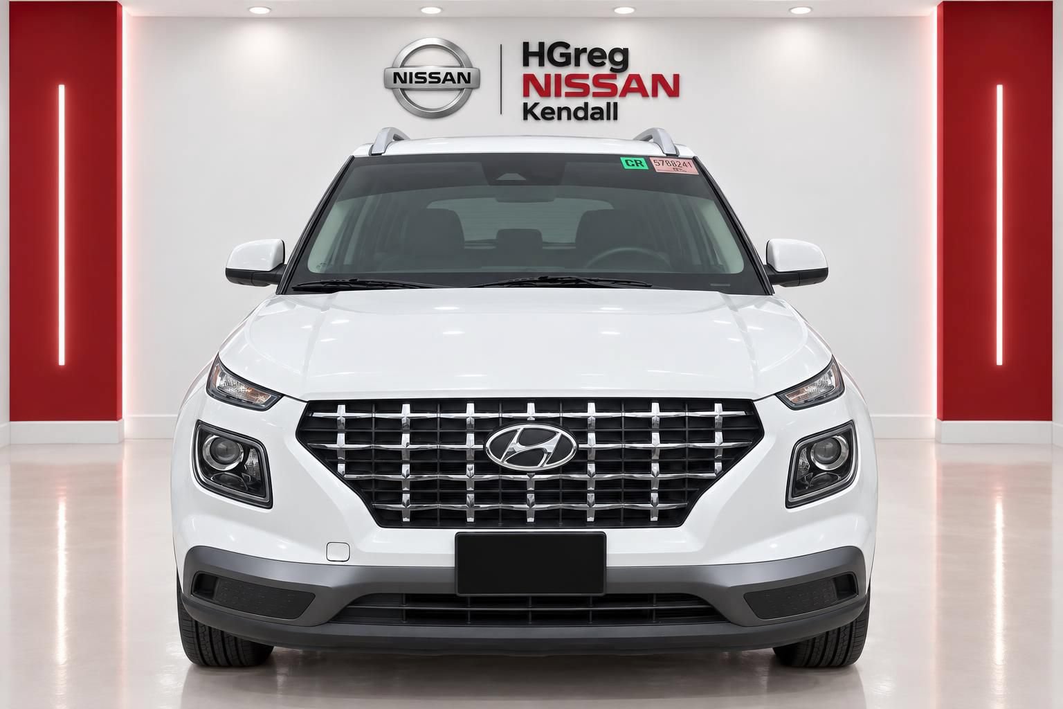 Used 2023 Hyundai Venue SEL FWD image 5