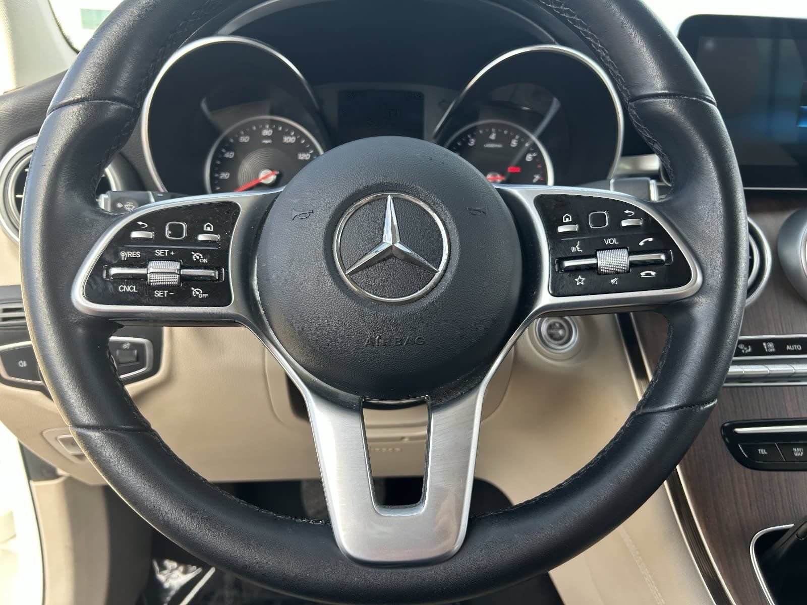 Used 2021 Mercedes-Benz GLC 300 image 26