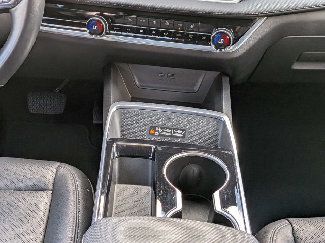 Used 2025 Chevrolet Equinox LT w/ Convenience Package II FWD image 21
