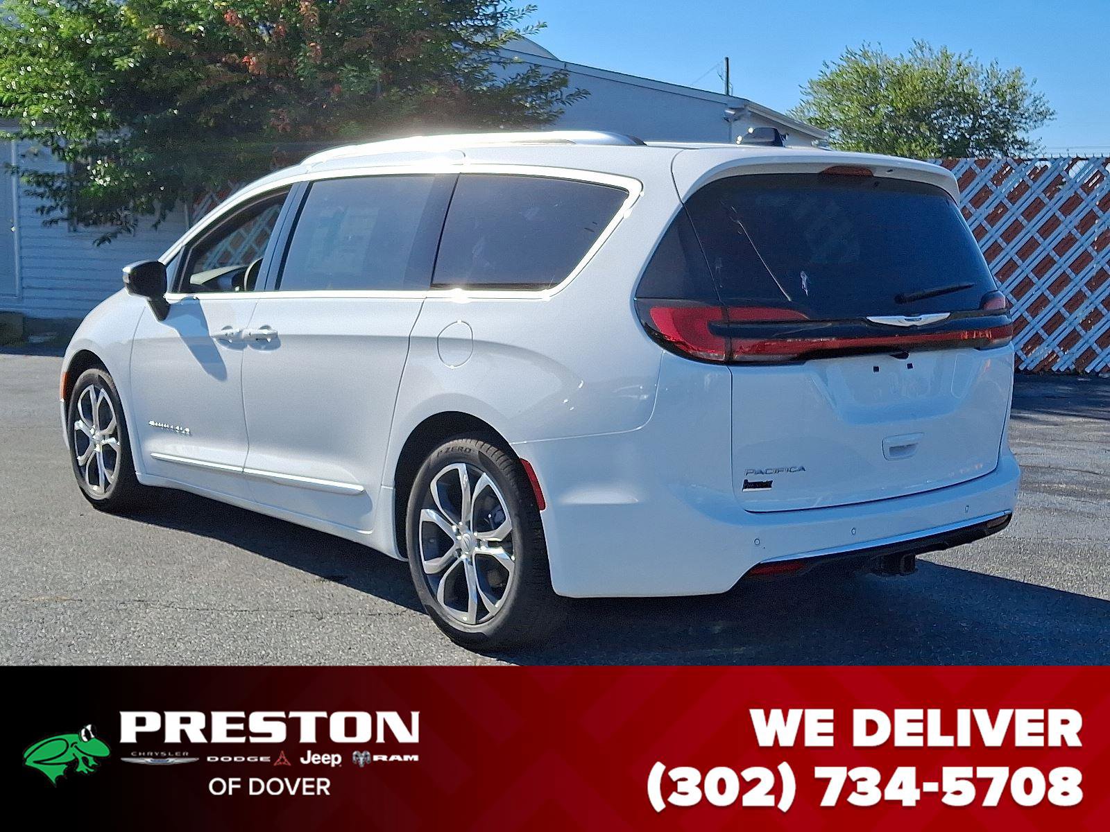 New 2026 Chrysler Pacifica Pinnacle w/ Trailer Tow Group image 6