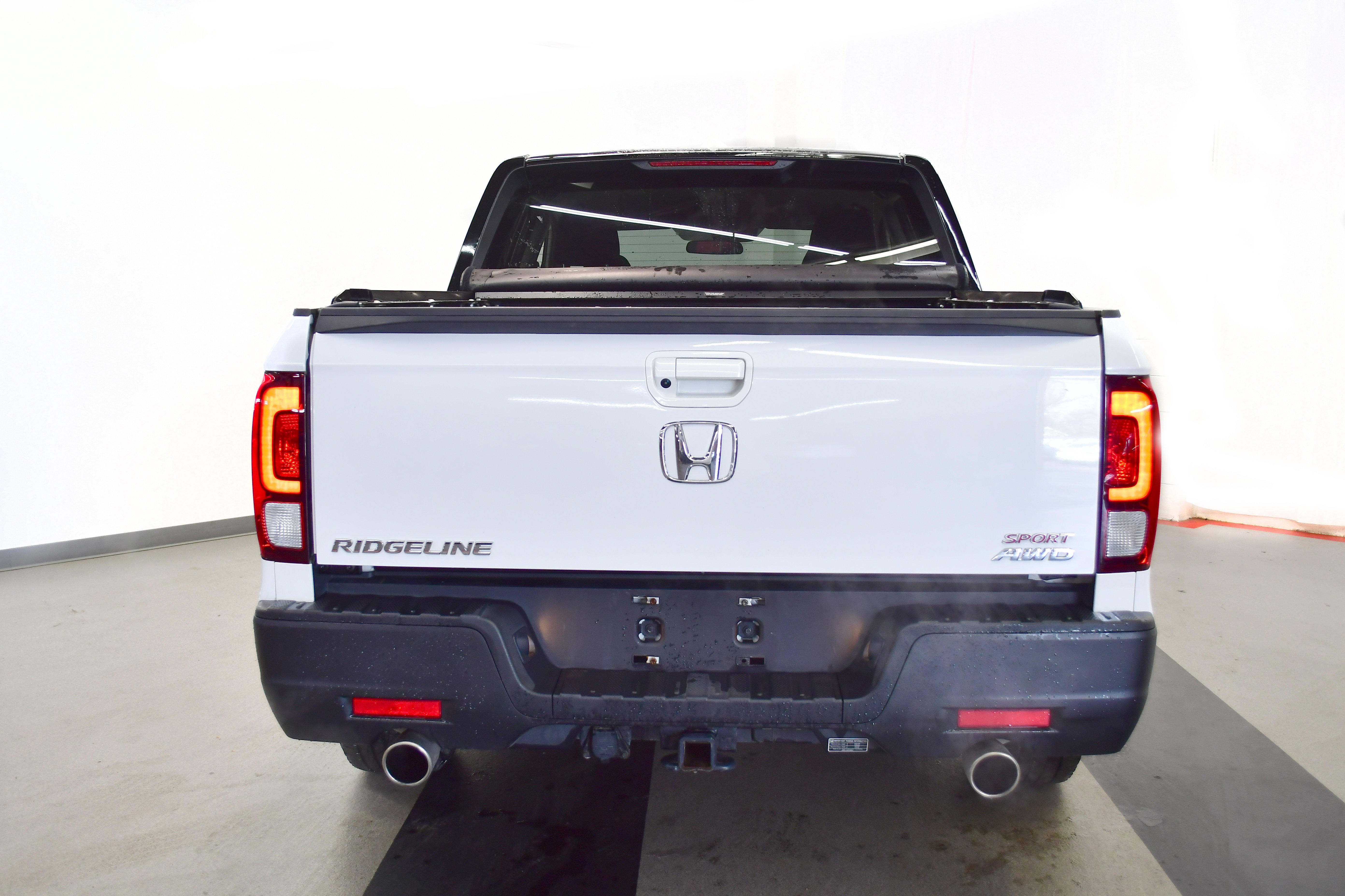 Used 2023 Honda Ridgeline Sport image 6