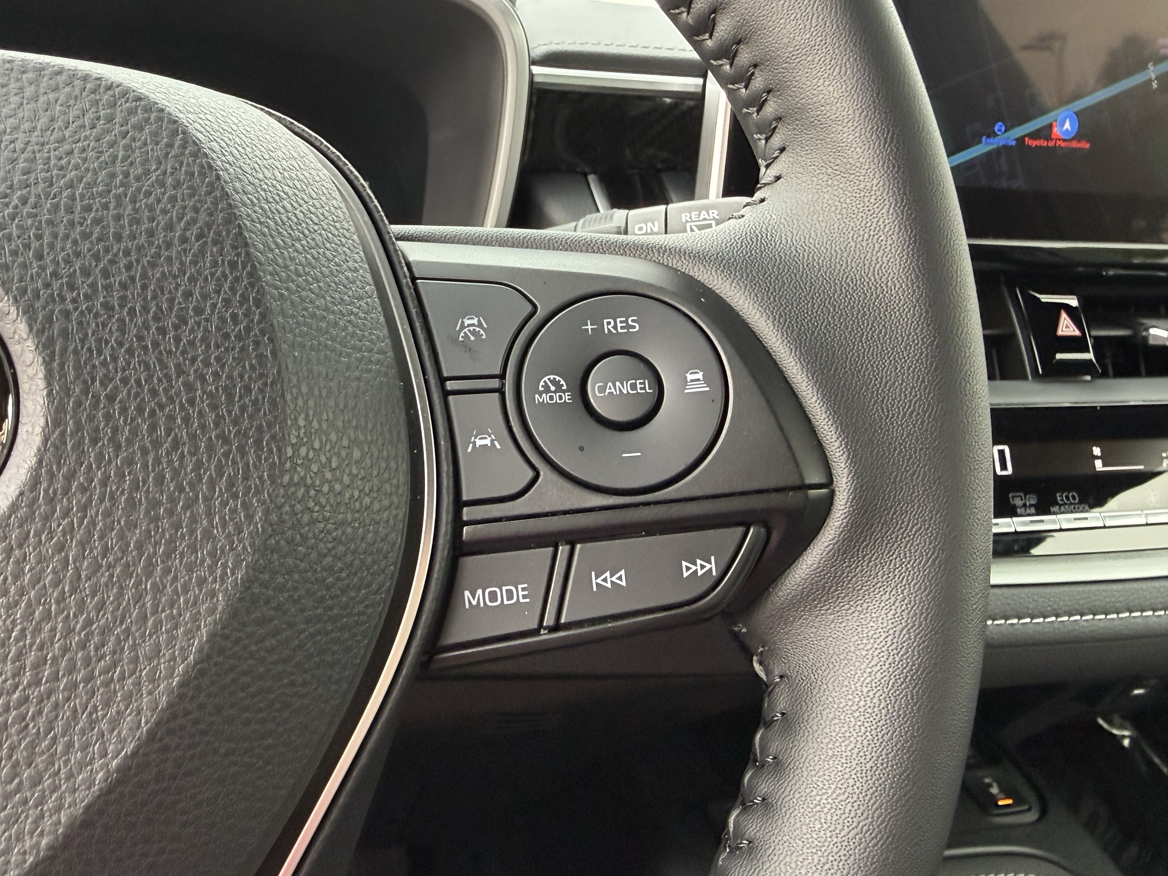 Used 2025 Toyota Corolla XSE FWD image 26
