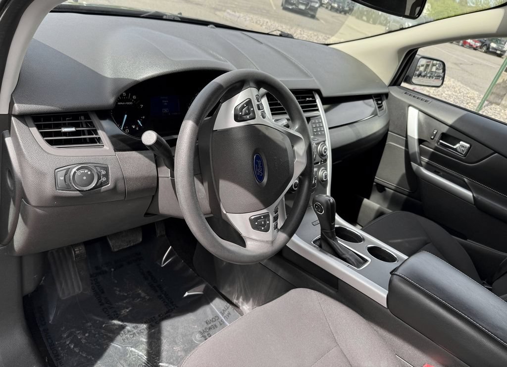 Used 2013 Ford Edge SE FWD image 15