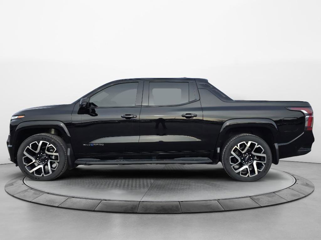Used 2024 Chevrolet Silverado EV RST image 2
