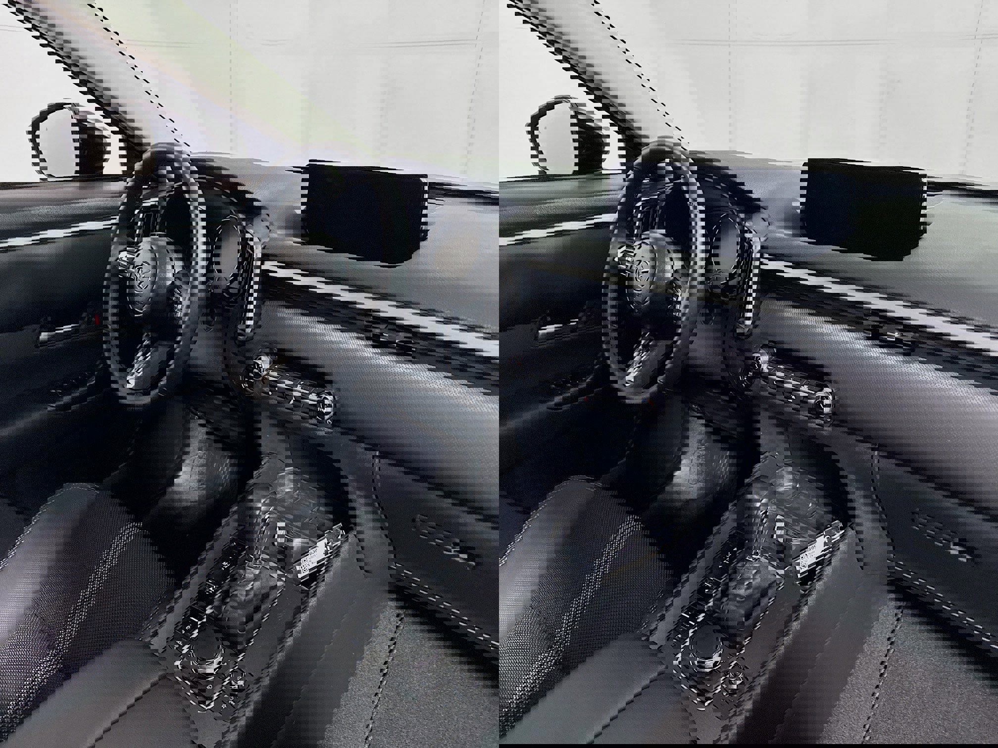 Used 2025 MAZDA CX-50 AWD 2.5 S w/ Premium Package image 30