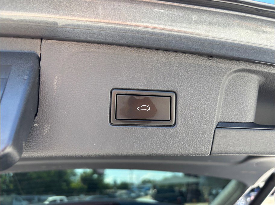 Used 2019 Volkswagen Atlas SEL Premium AWD/4WD image 52