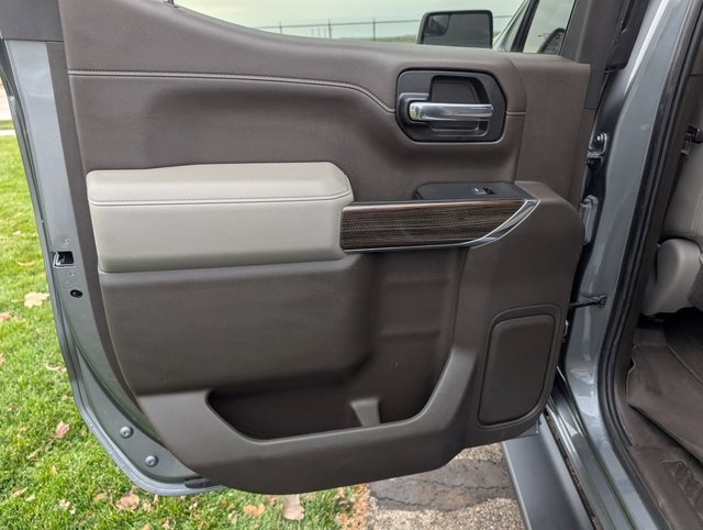 Used 2020 Chevrolet Silverado 1500 RST image 11