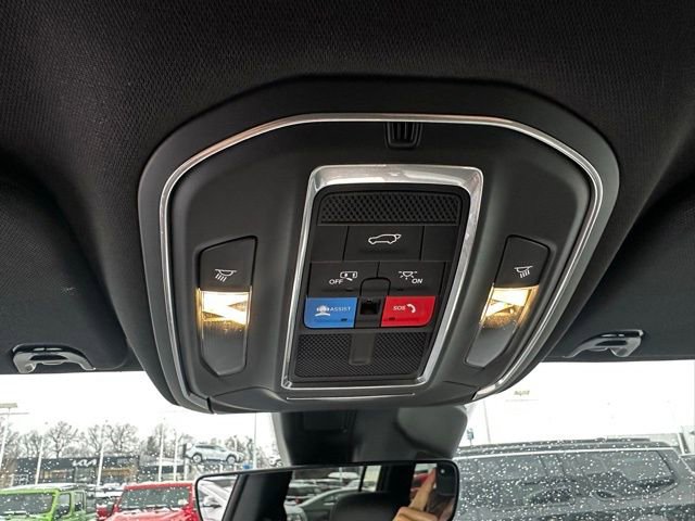 New 2026 Jeep Grand Wagoneer Limited w/ 8-Passenger Seating Package image 25