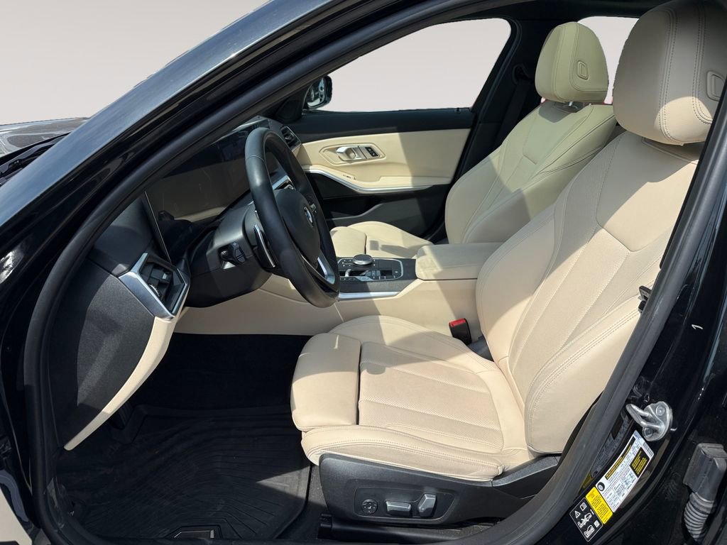 Used 2023 BMW 330i xDrive Sedan w/ Premium Package image 2