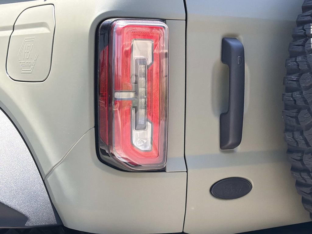 Used 2022 Ford Bronco Wildtrak image 8