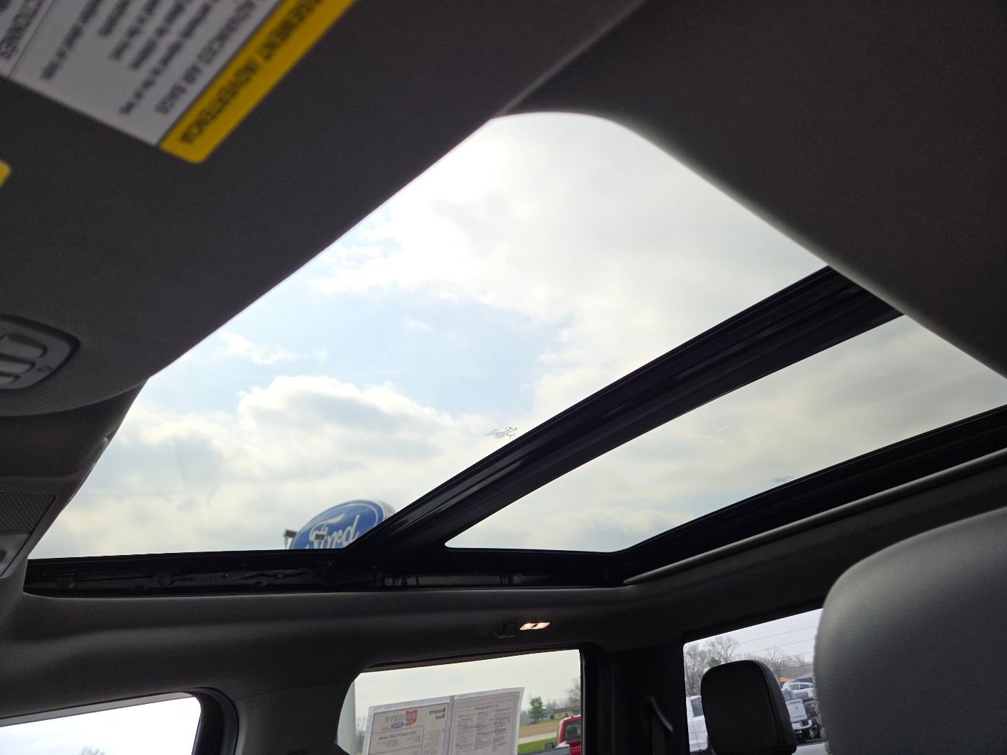 Used 2019 Ford F150 Lariat w/ Equipment Group 502A Luxury image 3