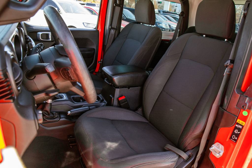 Used 2020 Jeep Wrangler Sport AWD/4WD image 12