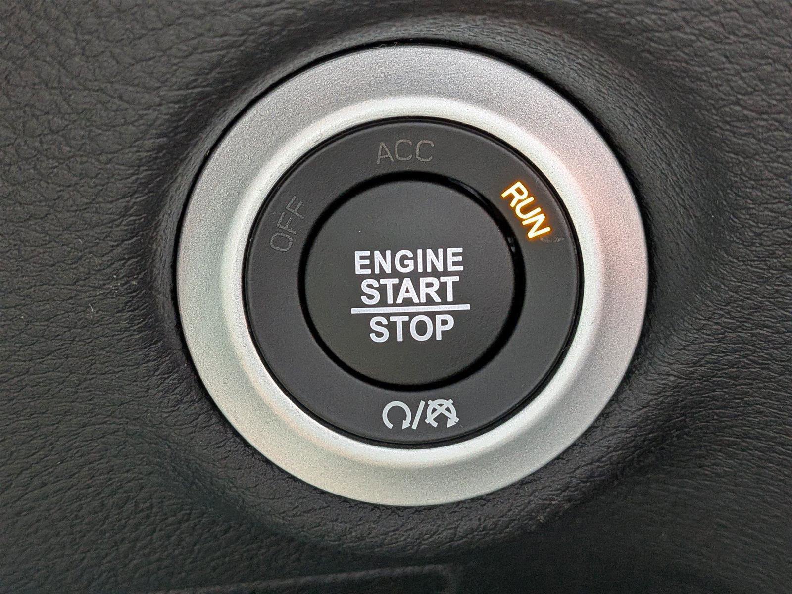 New 2026 Chrysler Pacifica Select FWD image 31