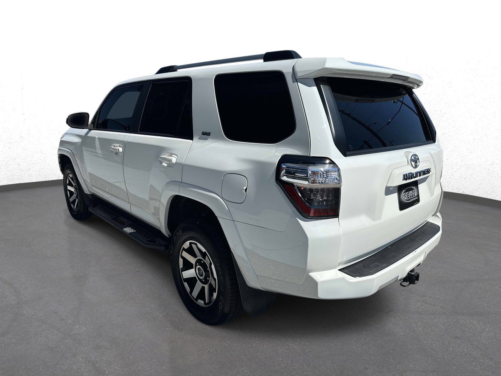 Used 2022 Toyota 4Runner SR5 AWD/4WD image 5