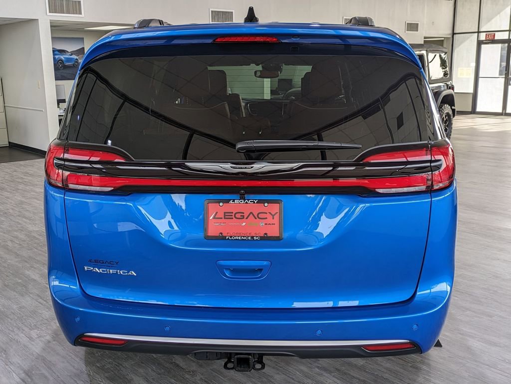 New 2026 Chrysler Pacifica Pinnacle w/ Trailer Tow Group image 5