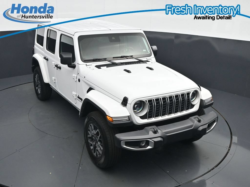 Used 2025 Jeep Wrangler Unlimited Sahara AWD/4WD image 18