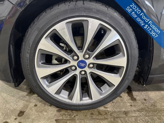 Used 2020 Ford Fusion SE image 21