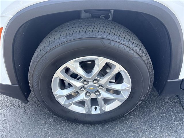 Certified 2023 Chevrolet Traverse LS w/ Safety Package FWD image 31
