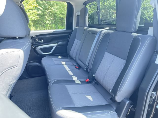 Used 2023 Nissan Titan SV AWD/4WD image 23