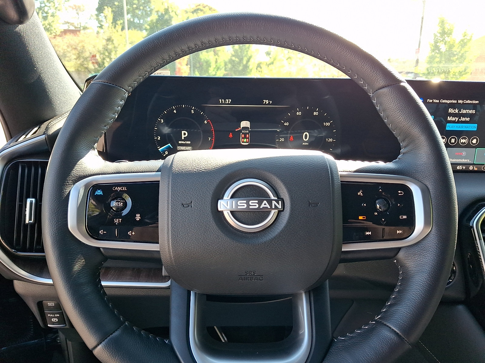 Certified 2025 Nissan Armada SL w/ Captain's Chari Seat Package AWD/4WD image 21