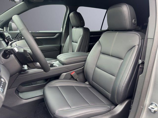 New 2026 GMC Acadia Elevation w/ Black Edition image 6