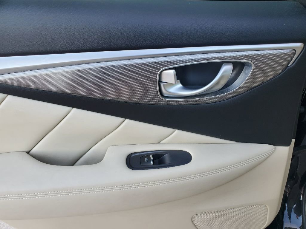 Used 2014 INFINITI Q50 Premium w/ Navigation Package image 25