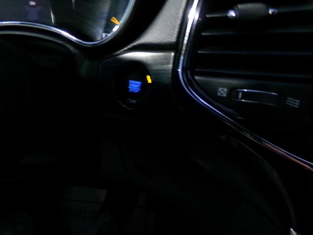 Used 2020 Jeep Grand Cherokee Altitude image 28