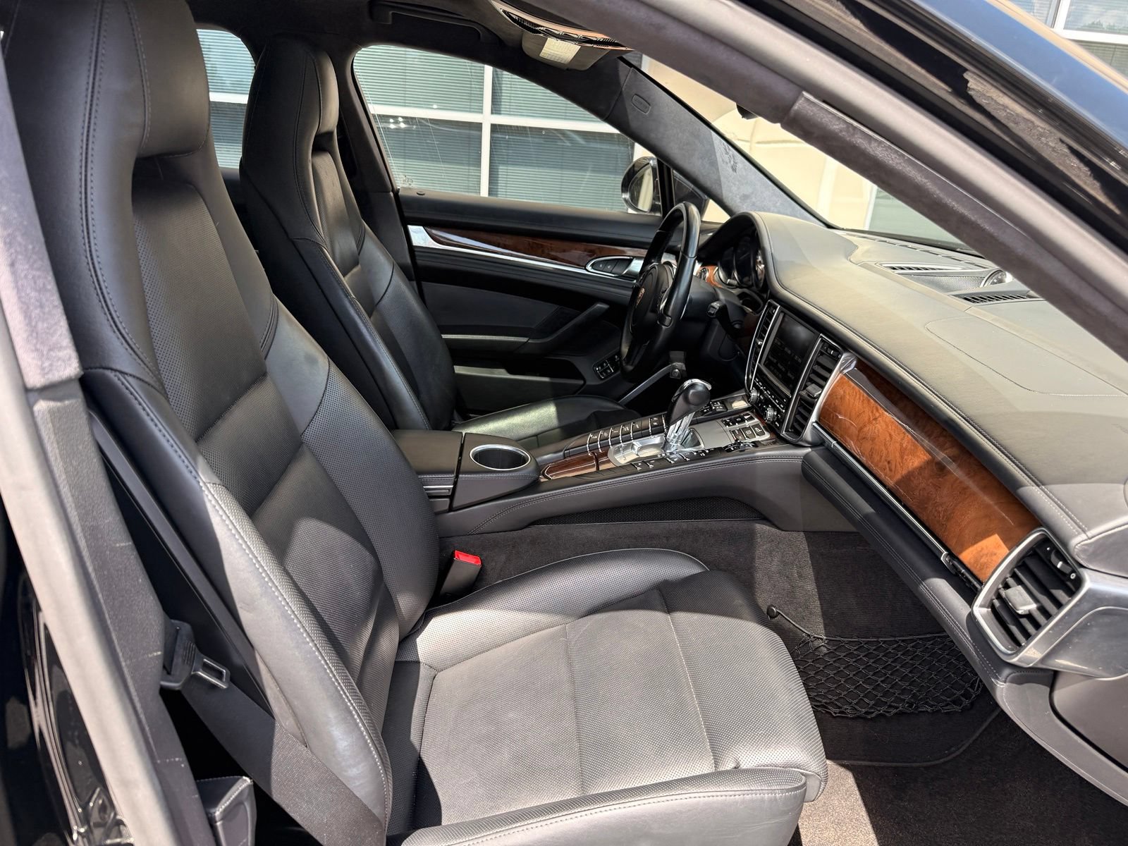 Used 2014 Porsche Panamera AWD/4WD image 33