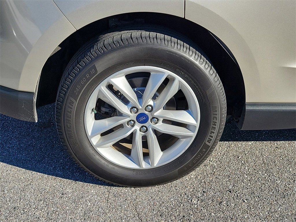 Used 2018 Ford Edge SEL w/ Equipment Group 201A image 5