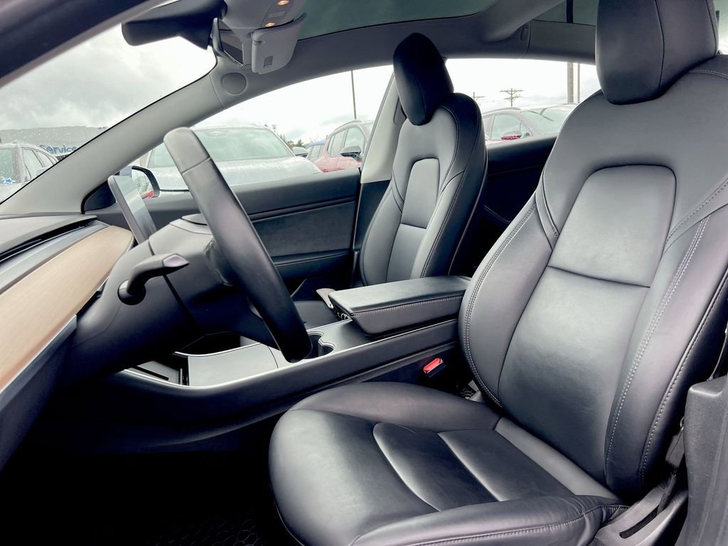 Used 2018 Tesla Model 3 image 16