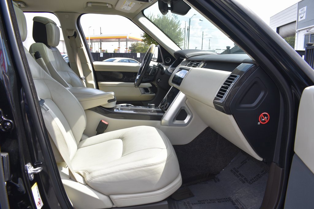 Used 2019 Land Rover Range Rover Autobiography image 21