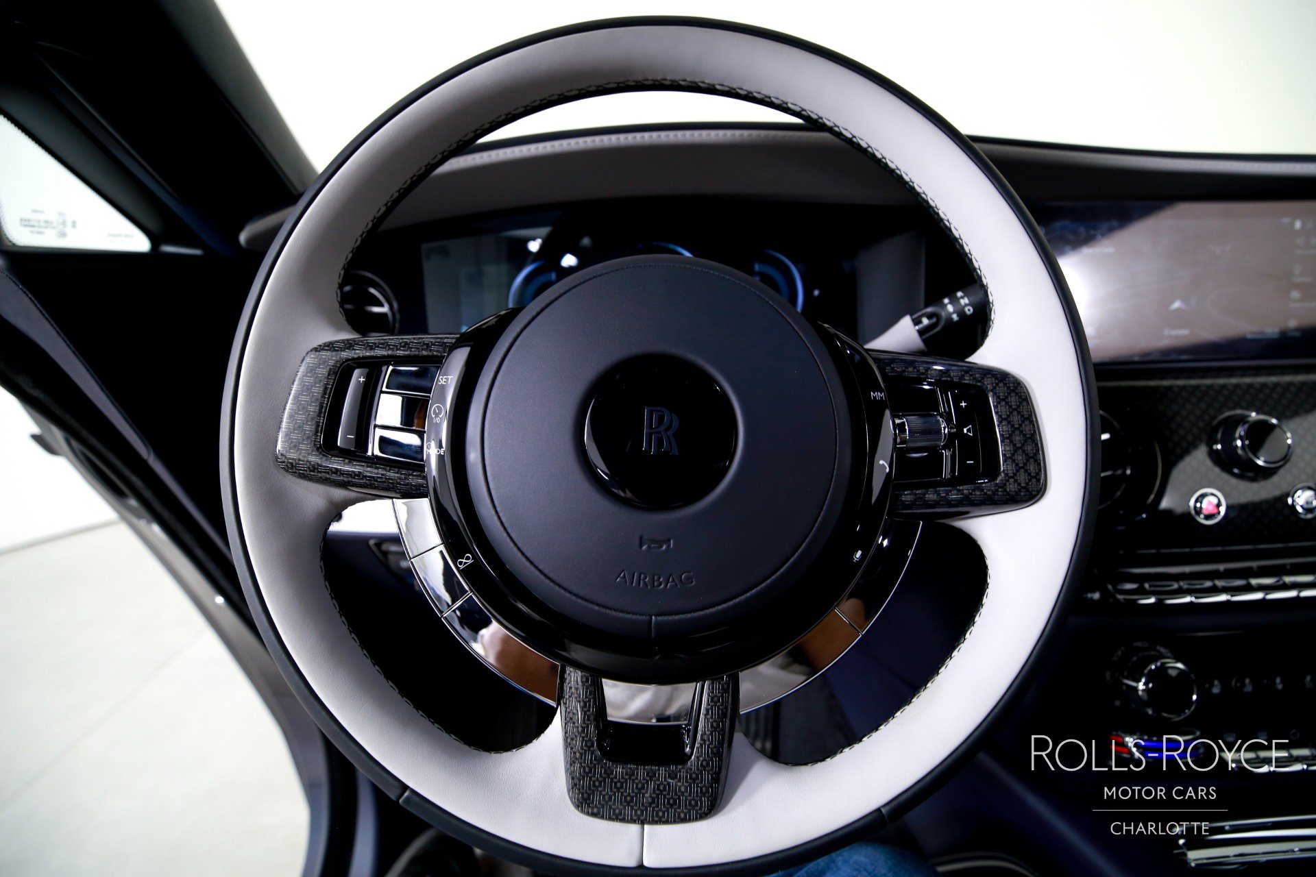 New 2026 Rolls-Royce Spectre Black Badge image 15