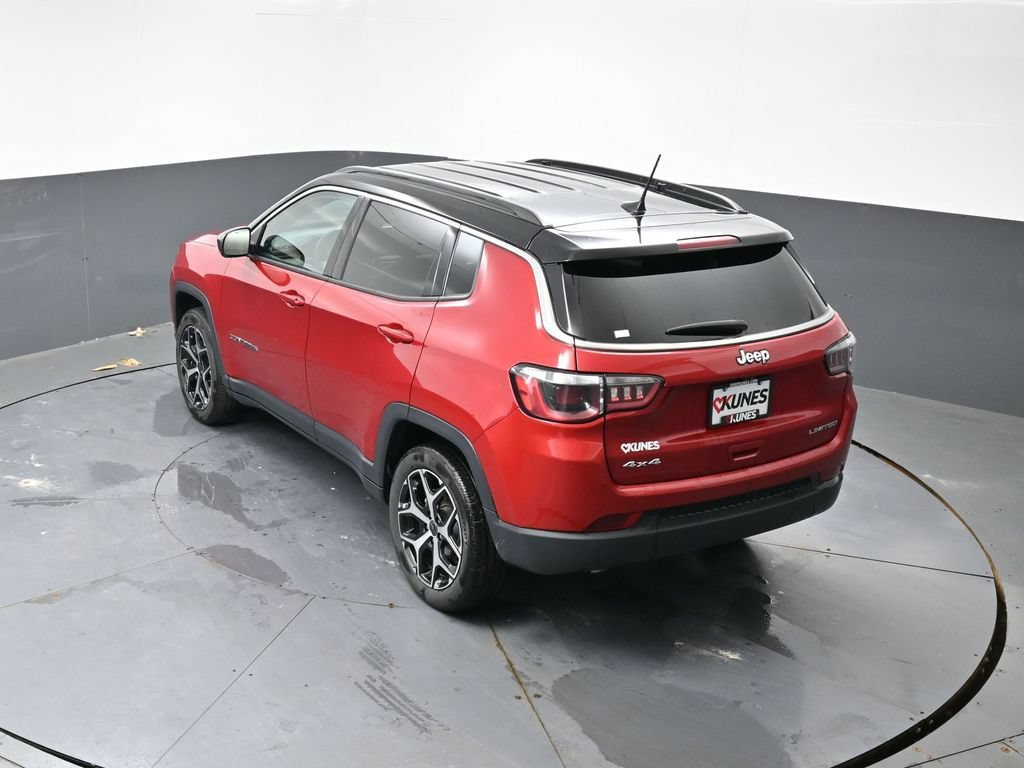 Used 2025 Jeep Compass Limited AWD/4WD image 48