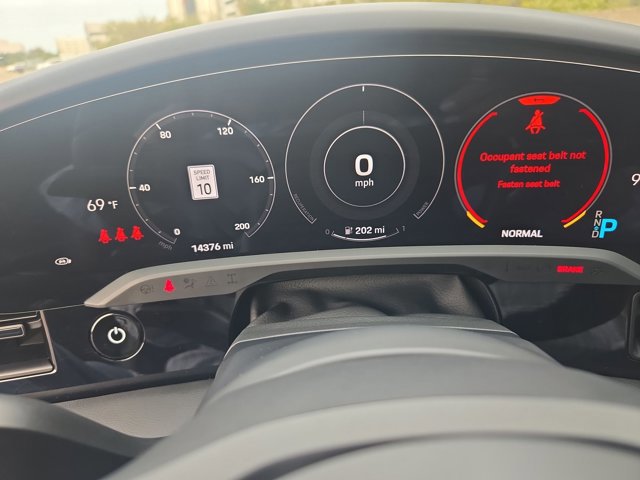 Used 2024 Porsche Taycan 4S image 11