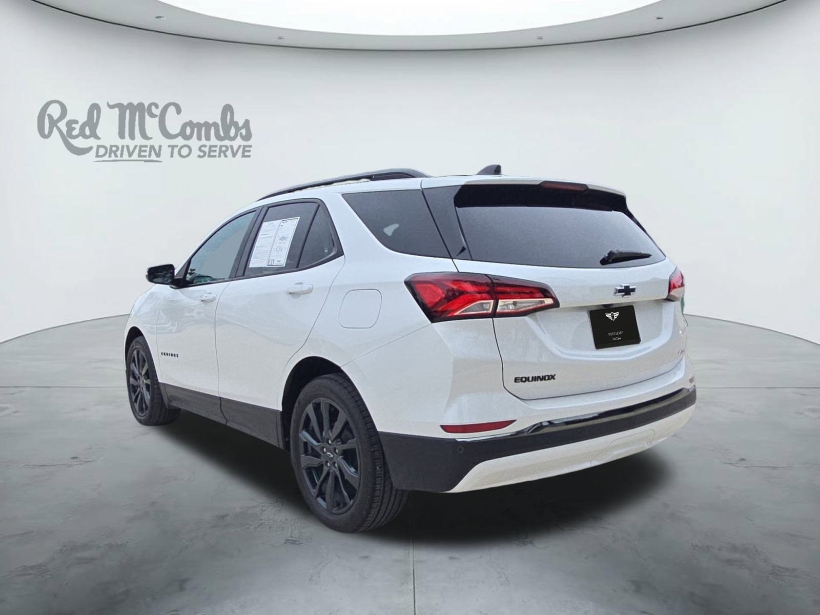 Used 2023 Chevrolet Equinox RS image 3