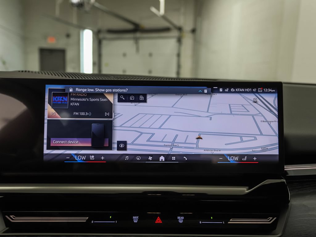 Used 2026 BMW 530i xDrive AWD/4WD image 15