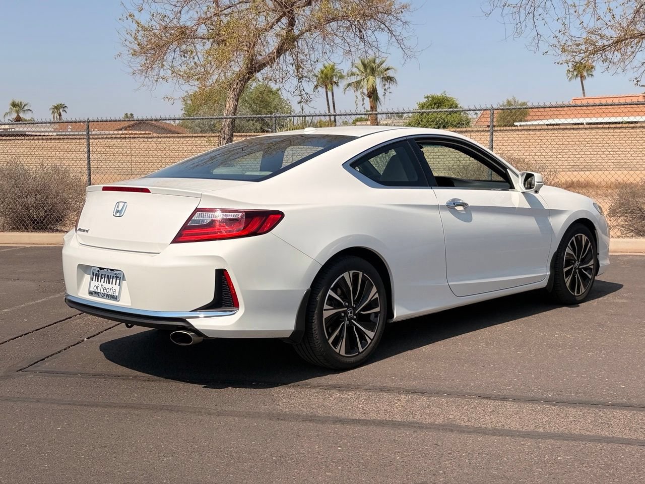Used 2017 Honda Accord EX image 8