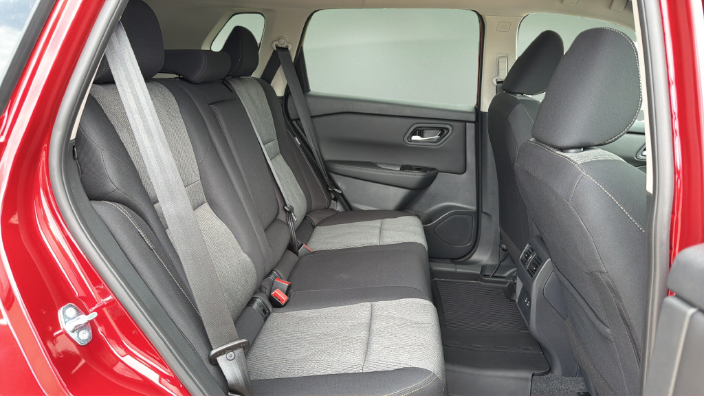 New 2026 Nissan Rogue SV w/ Cold Weather Package AWD/4WD image 15
