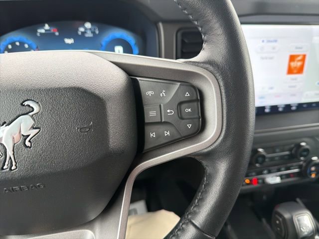 Used 2025 Ford Bronco Badlands image 44