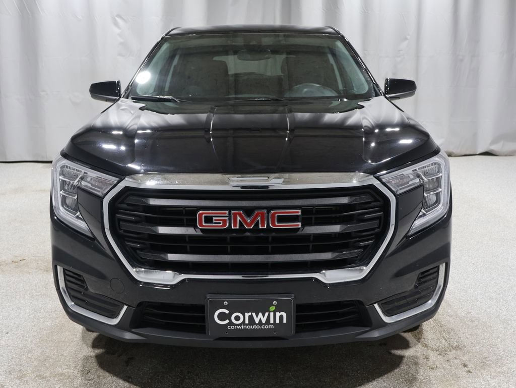 Used 2024 GMC Terrain SLE image 6