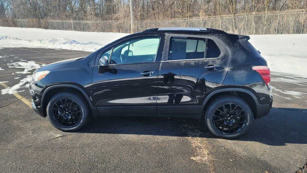 Used 2022 Chevrolet Trax LT w/ Driver Confidence Package image 7